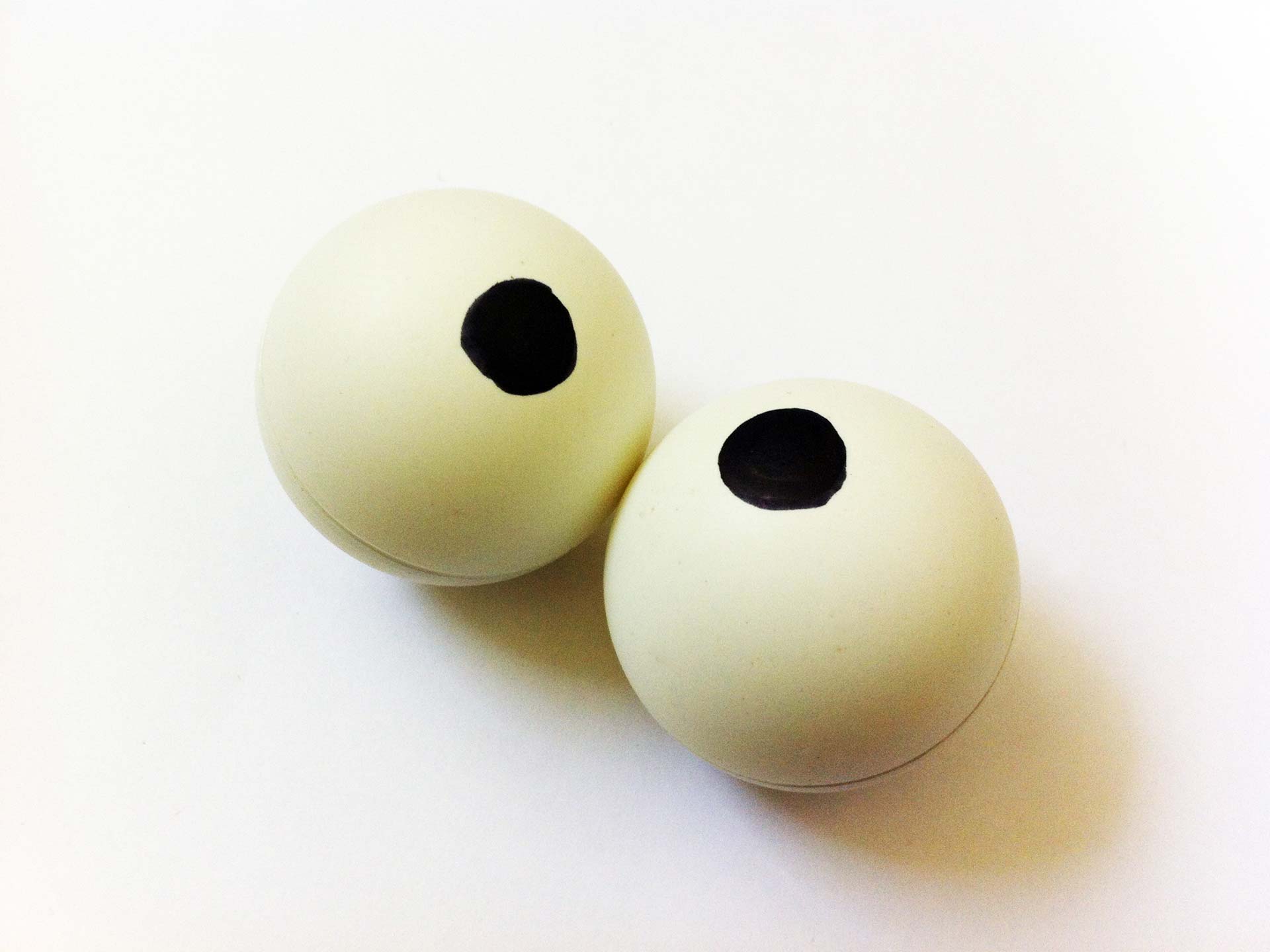 public-eye-urban-intervention-eyes-made-from-table-tennis-balls