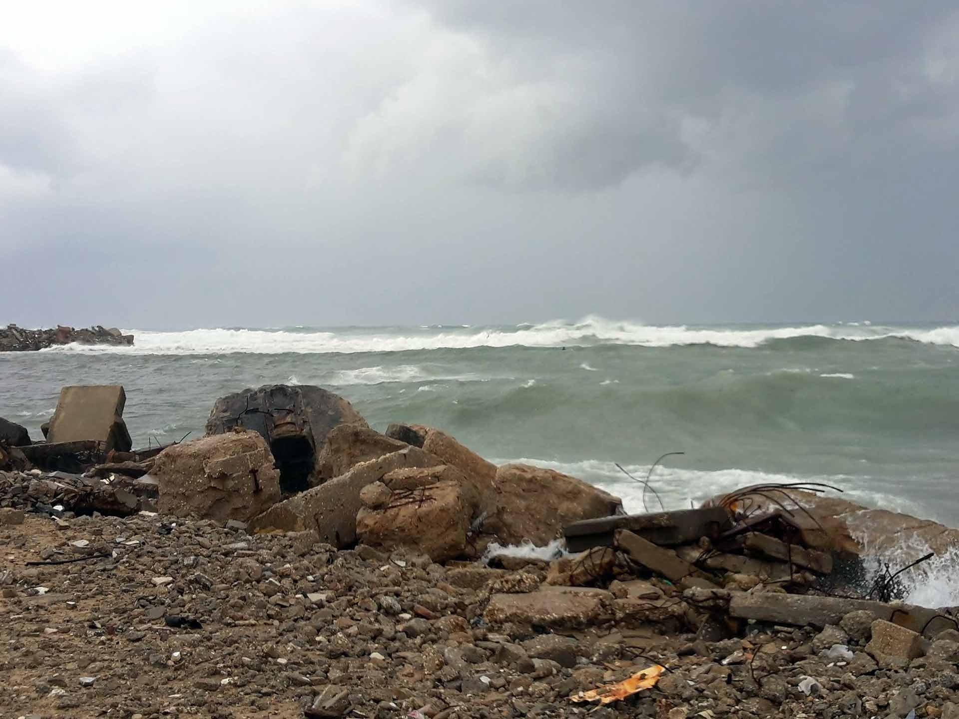 gaza-surf-club-beach-scene-showing-dereliction