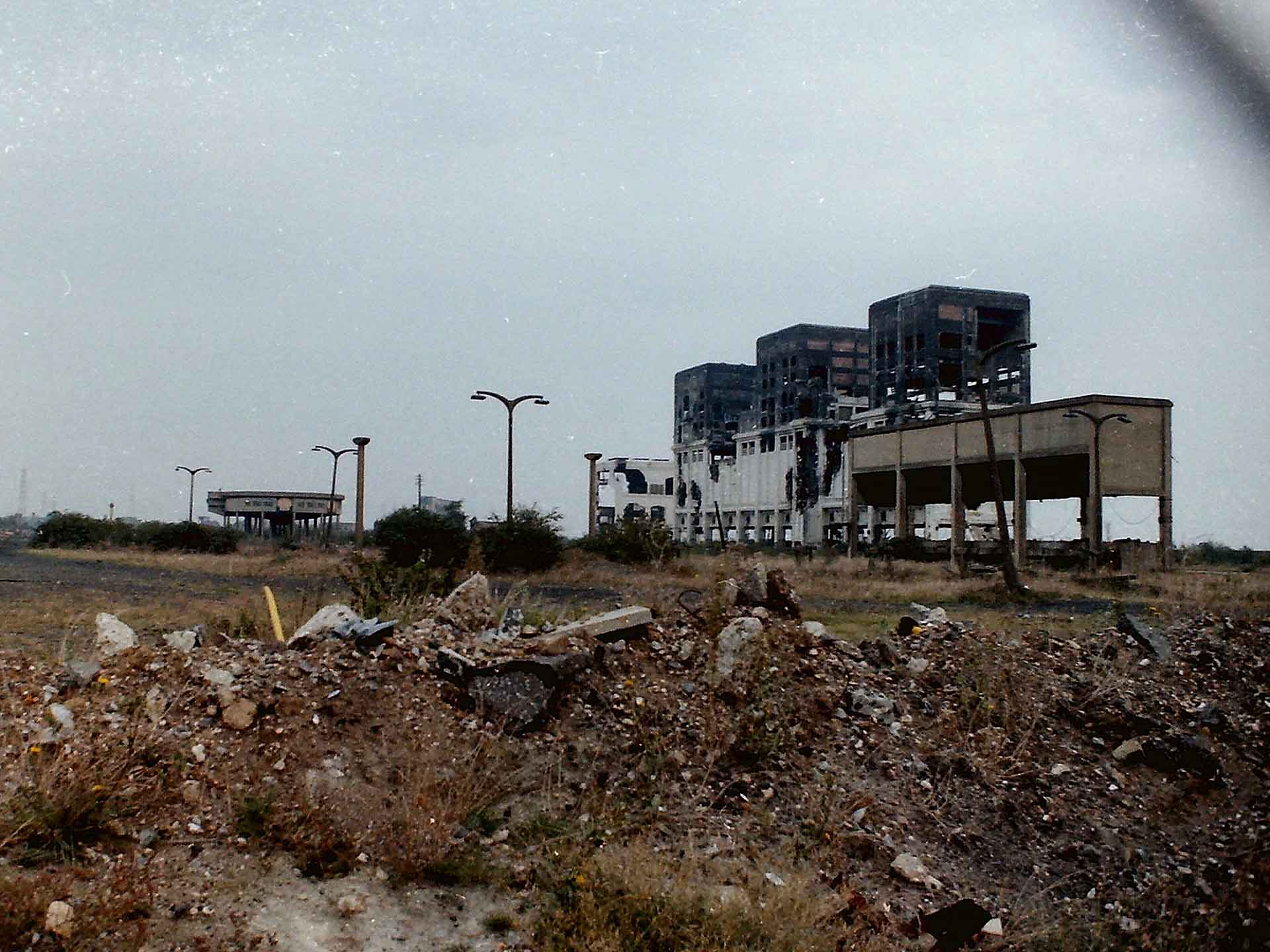 general-view-full-metal-jacket-disused-set-beckton-gasworks-london-tim-brown-copyright