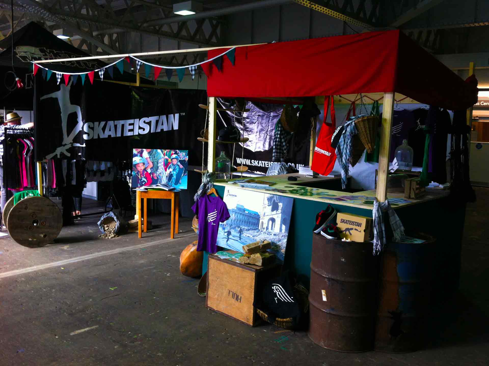 skateistan-skate-bazaar-the-ledge-london-olympia-main-approach